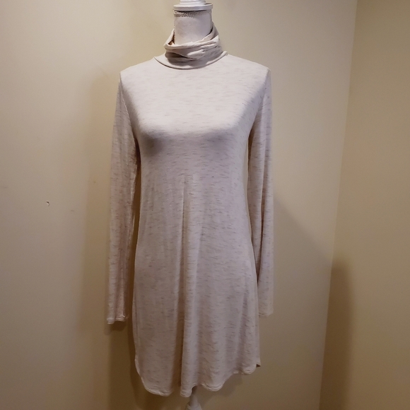 Abercrombie and fitch beige turttleneck  sweater dress size S - Picture 4 of 7